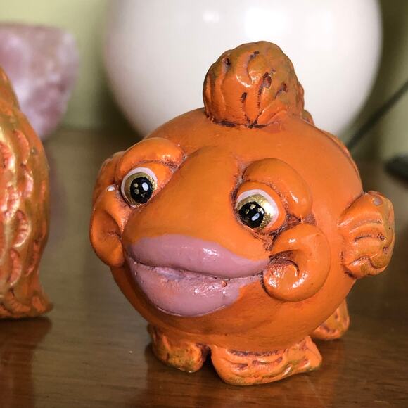 VTG Vicki Thomas Gourd Fish Set 2 Signed 1999 Figurine Quirky Whimsical Folk Art - Picture 8 of 14